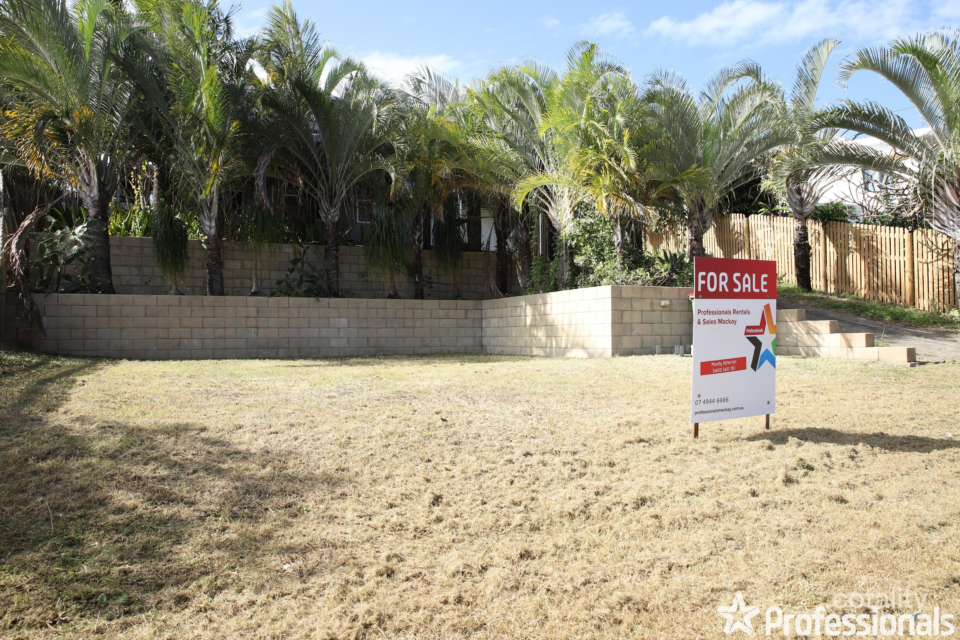 18 Pelican St, Slade Point, QLD 4740