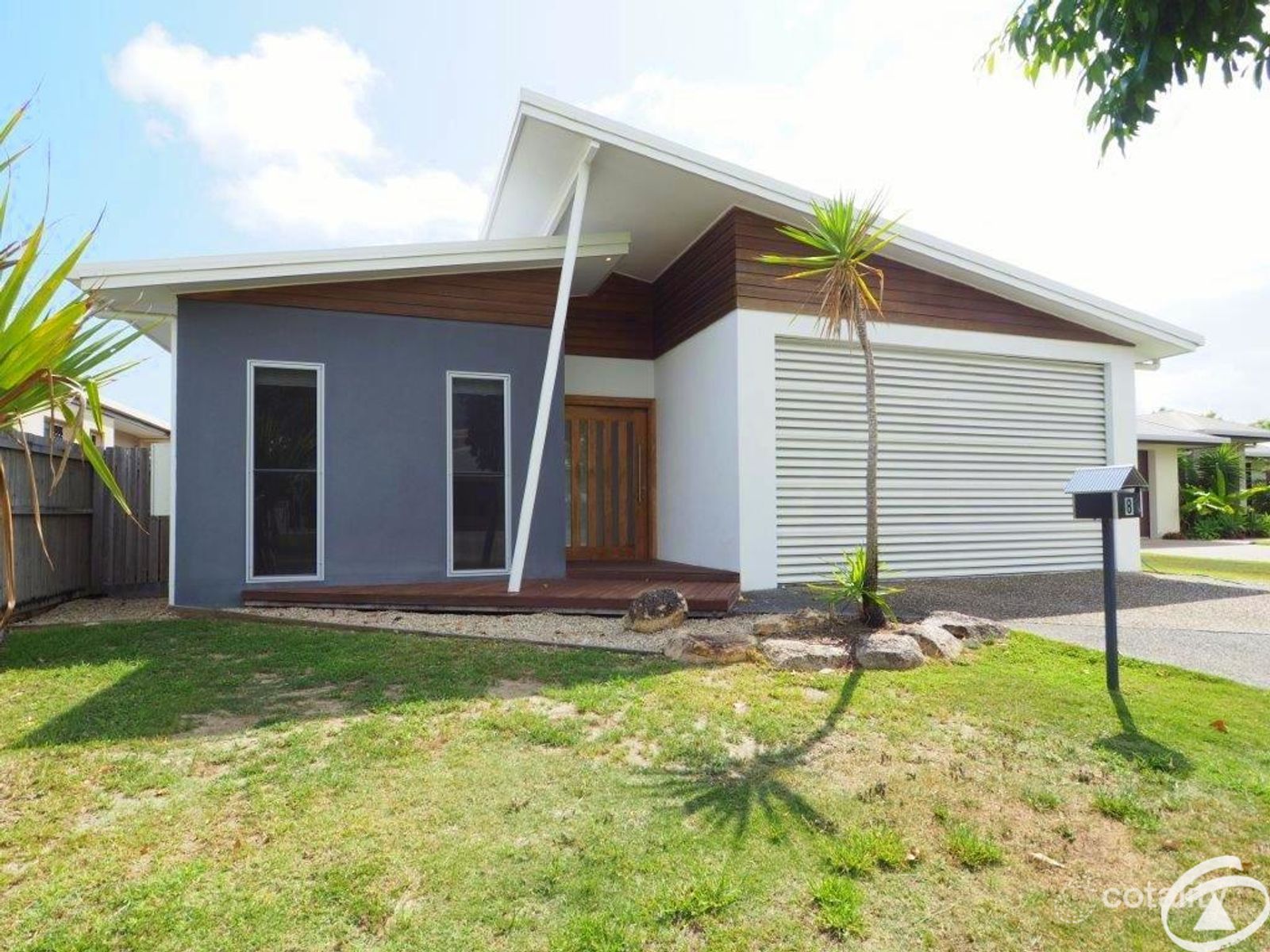 8 Icefire Qy, Trinity Park, QLD 4879