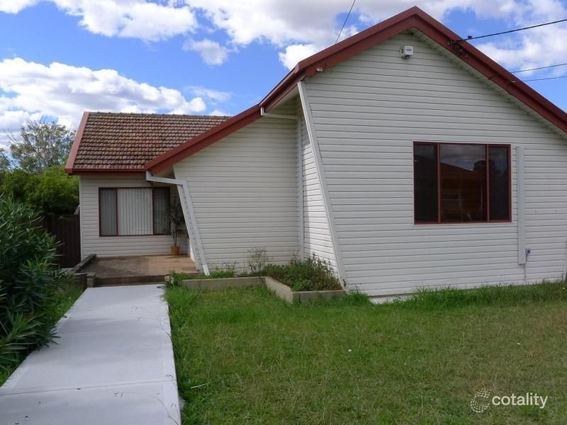 25 Emery Ave, Yagoona, NSW 2199