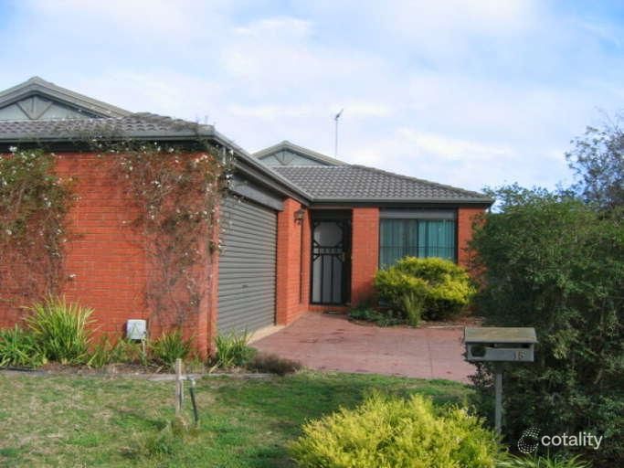 15 Racecourse Rd, Werribee, VIC 3030