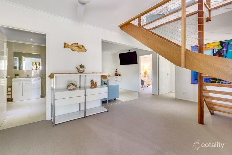 9 Coral Dr, Blacks Beach, QLD 4740