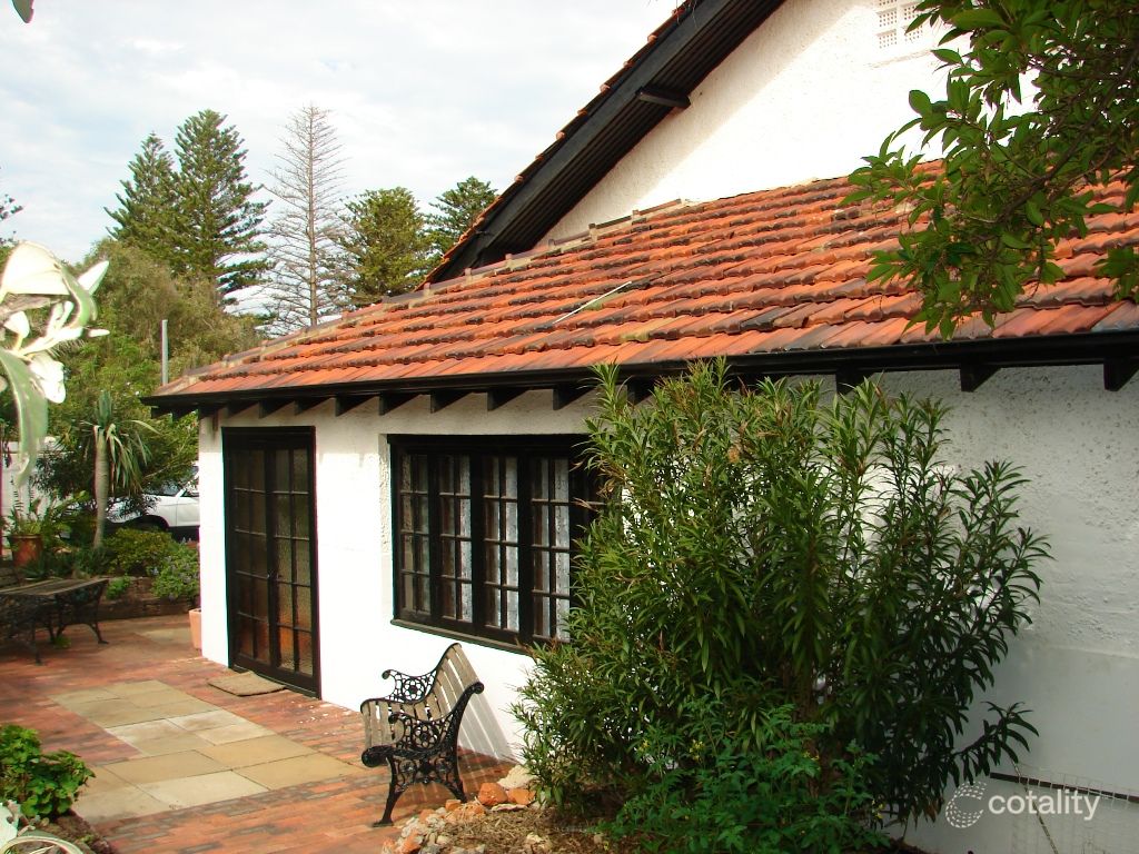 4 Stanley St, Beachlands, WA 6530