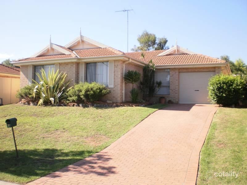 3 Cormorant Cres, Glenmore Park, NSW 2745