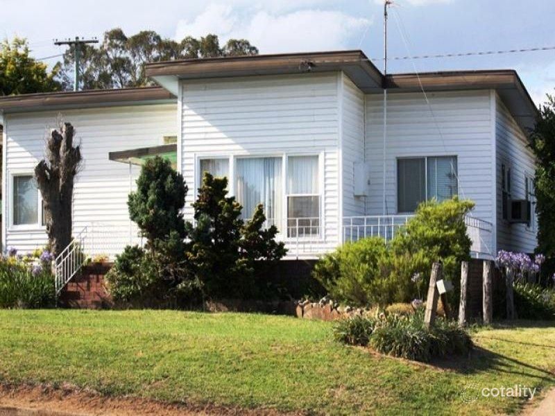 95 Booyamurra St, Coolah, NSW 2843