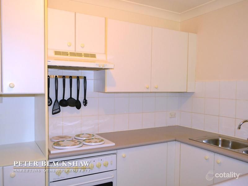 13 Cammeray Ct, Phillip, ACT 2606