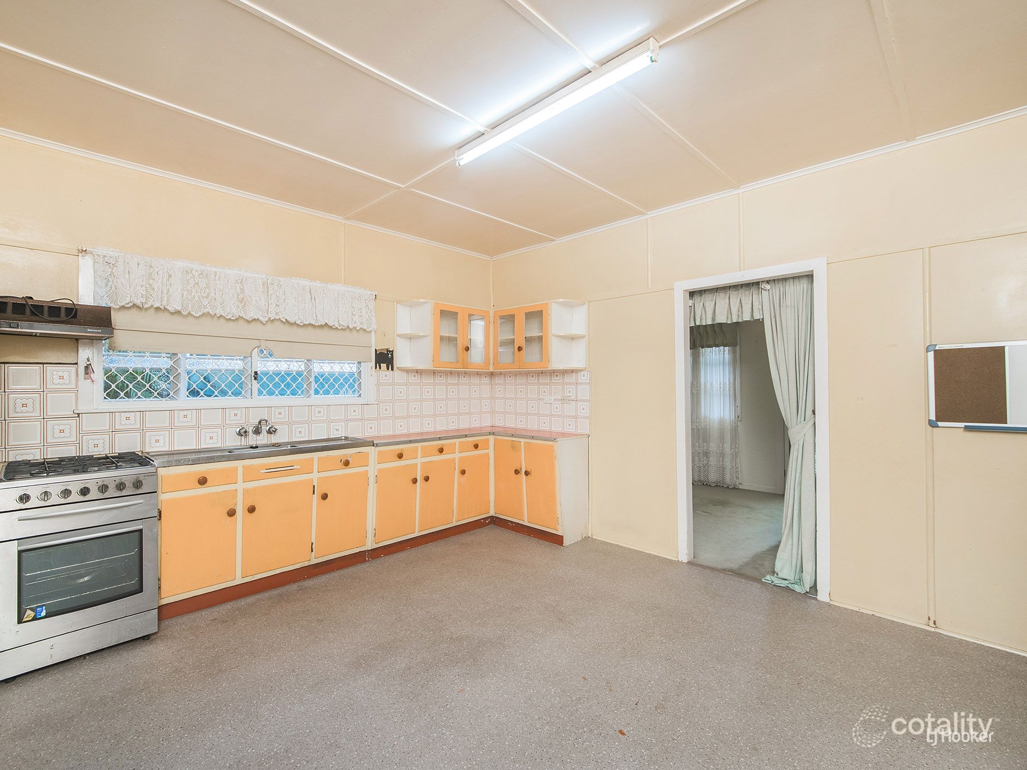 5 Bourke St, Park Avenue, QLD 4701