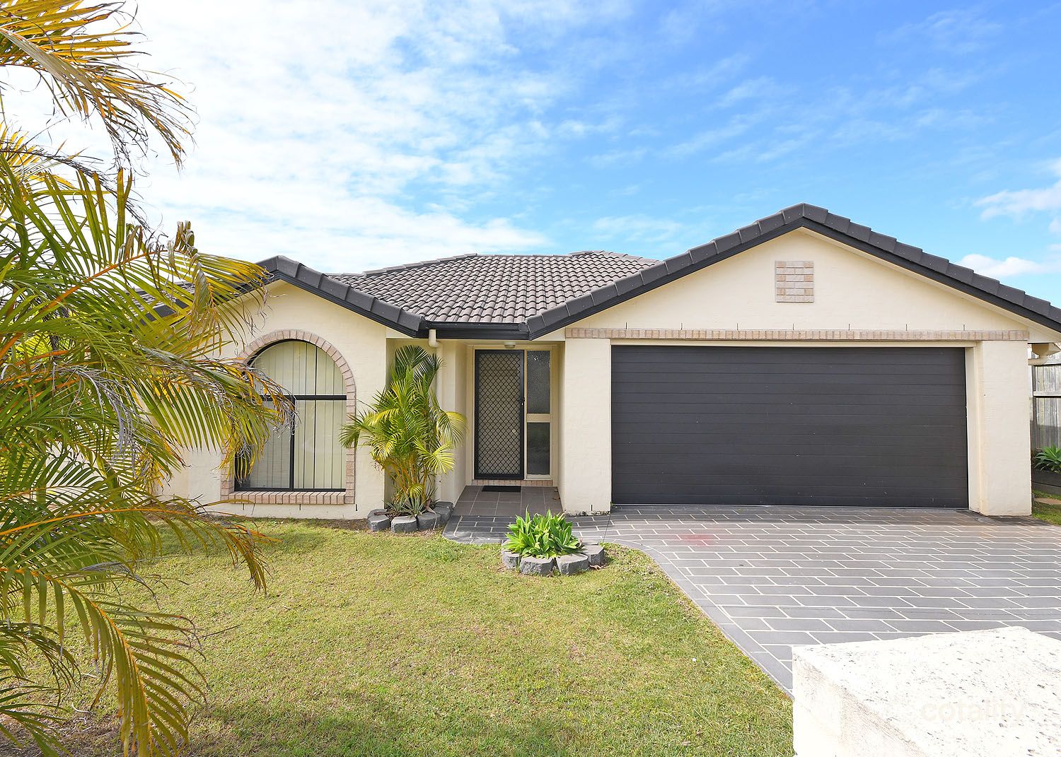 18 Bayridge Heights Dr, Nikenbah, QLD 4655