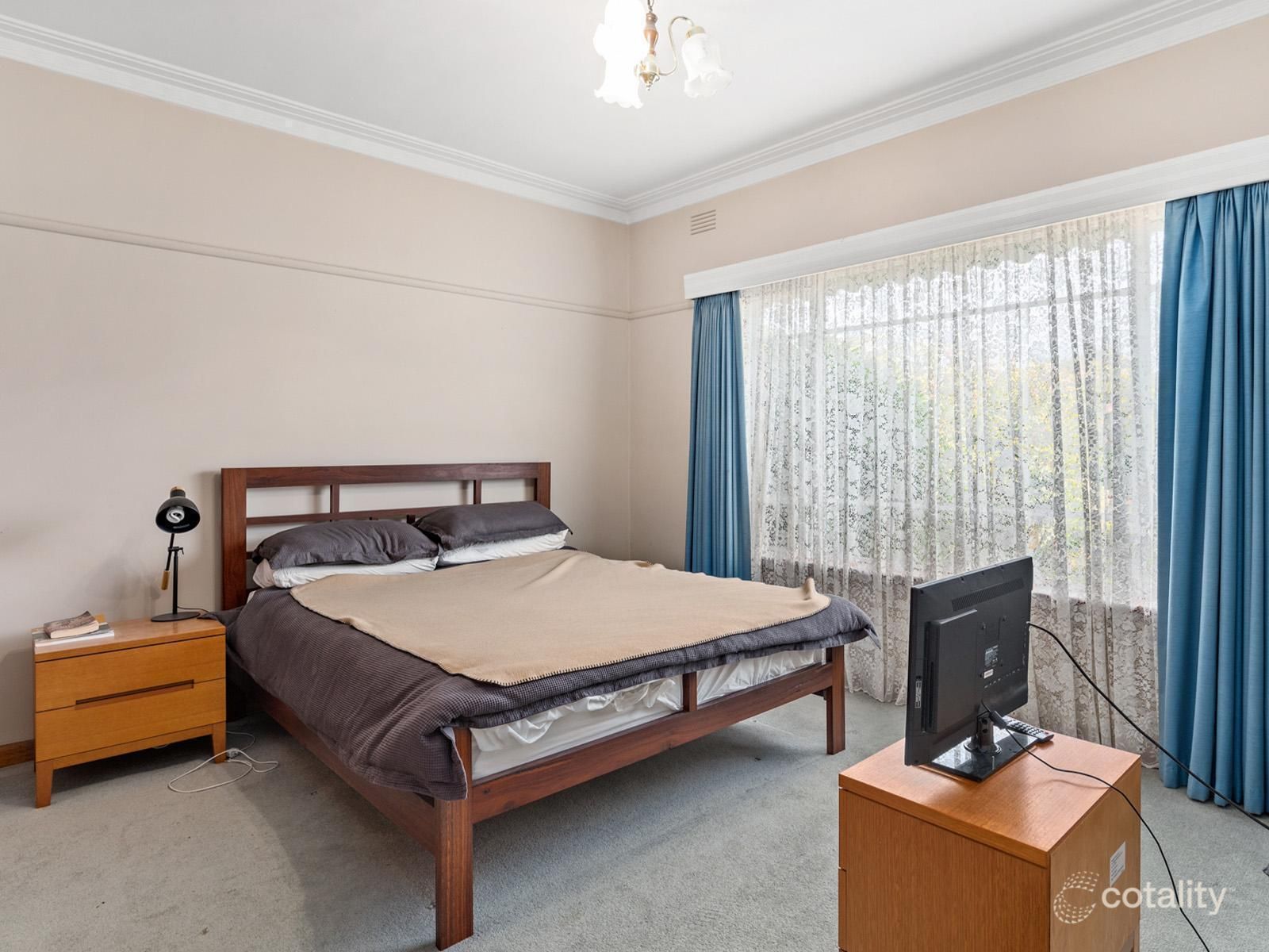 42 Salisbury Ave, Newington, VIC 3350