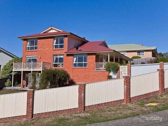 68 Rosehill Cres, Lenah Valley, TAS 7008