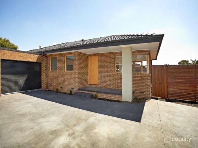 68 Dumbarton St, Reservoir, VIC 3073