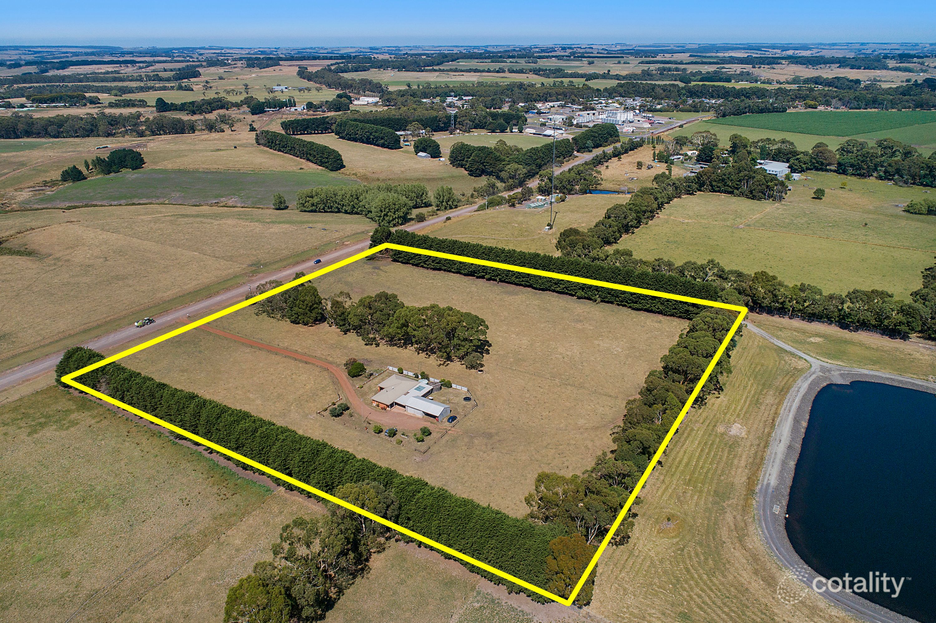 69 Tomahawk Creek Rd, Simpson, VIC 3266