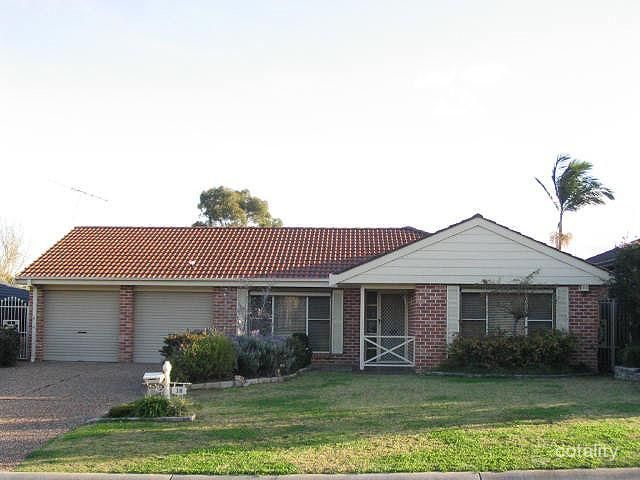 16 Ashur Cres, Greenfield Park, NSW 2176