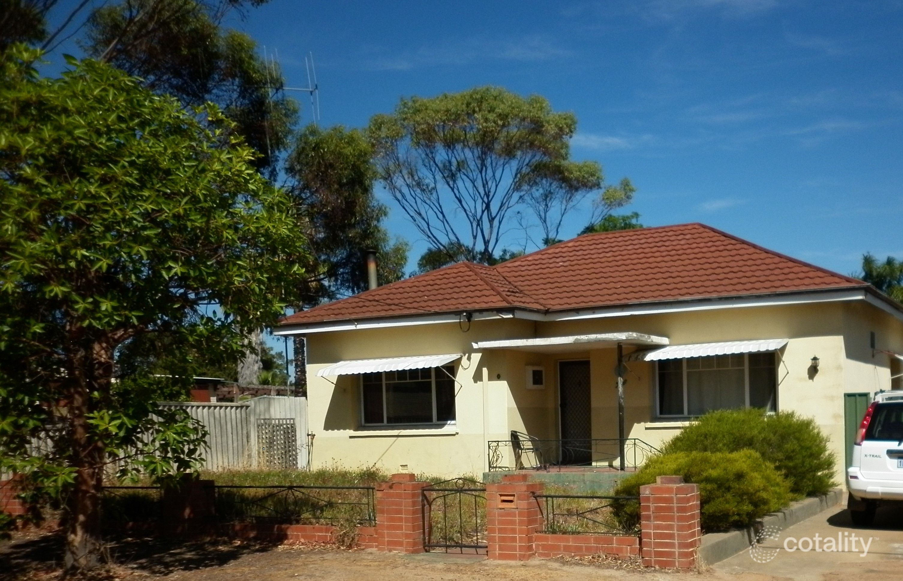 7 Bond St, Katanning, WA 6317