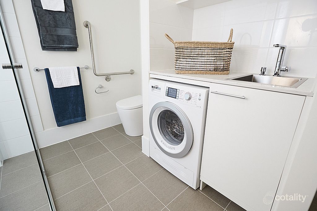 1/75 Amherst Rd, Canning Vale, WA 6155