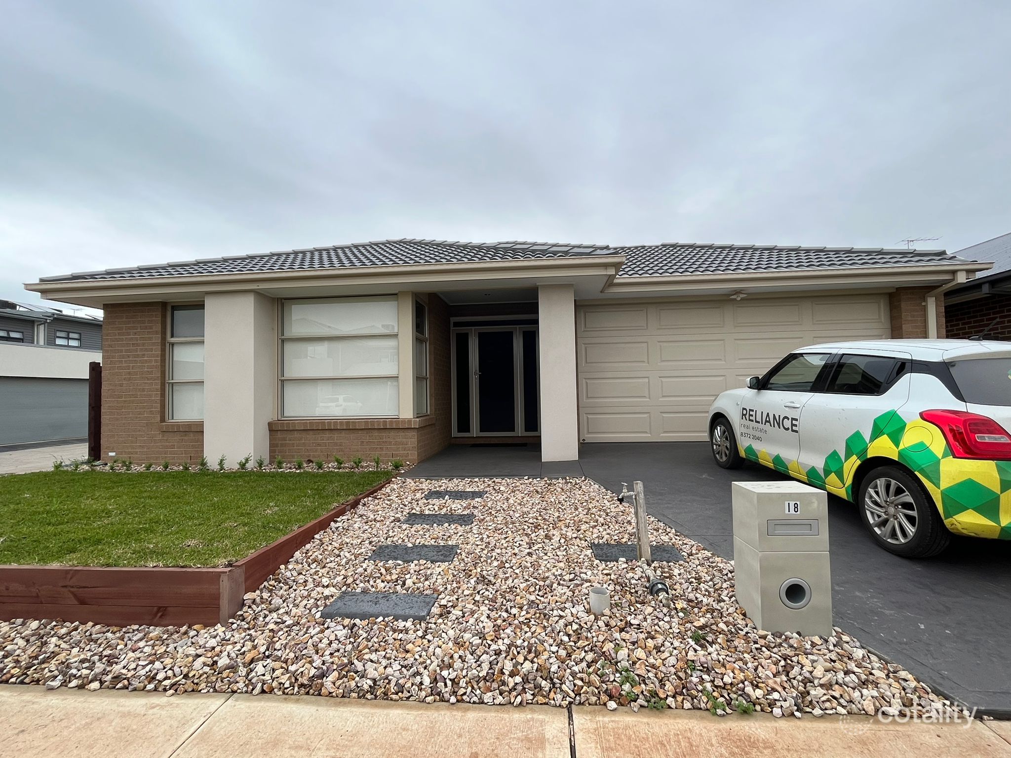 18 Wander Way, Fraser Rise, VIC 3336
