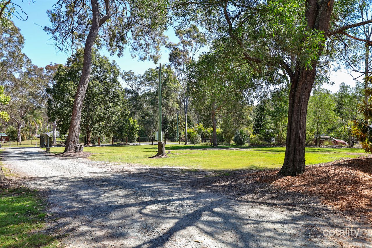 33 Ellen Ct, Logan Village, QLD 4207