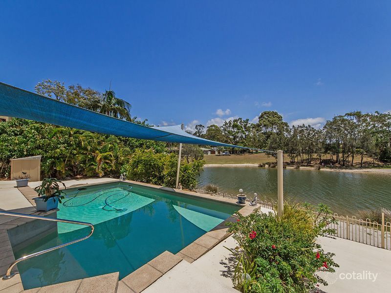 49 Kingfisher Cres, Burleigh Waters, QLD 4220