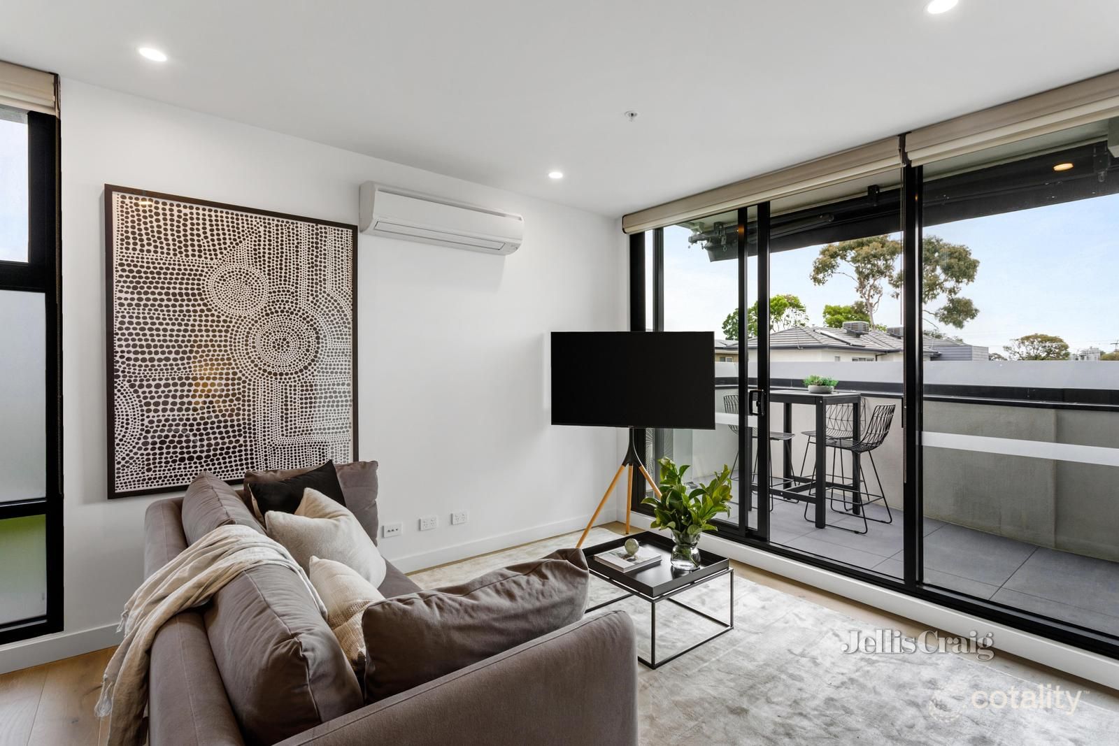 104/31 Prince Edward Ave, Mckinnon, VIC 3204