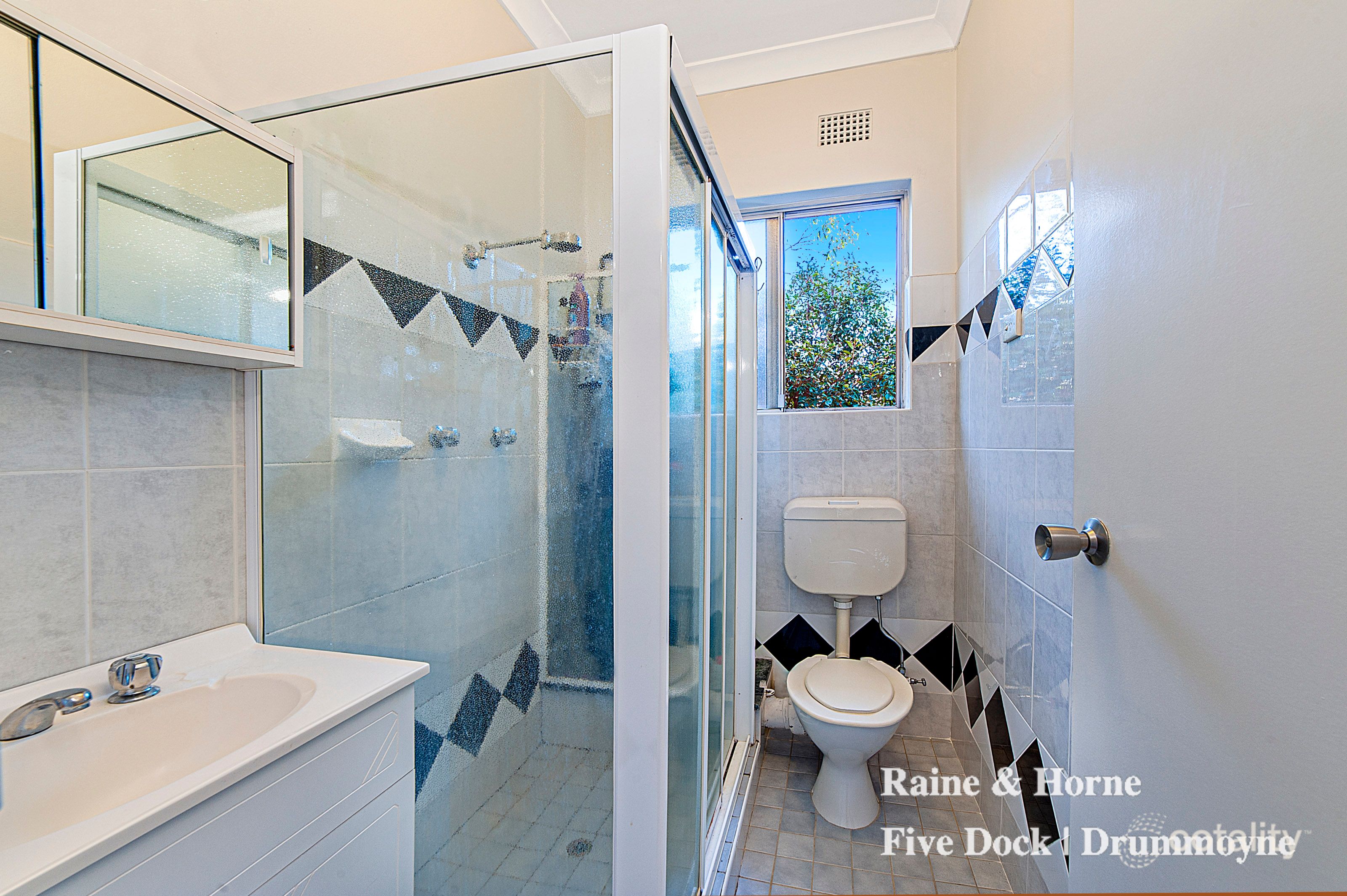 15/10 Curzon St, Ryde, NSW 2112