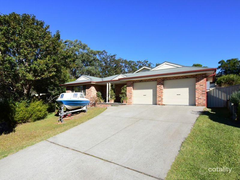 6 Nundah Cl, Bomaderry, NSW 2541
