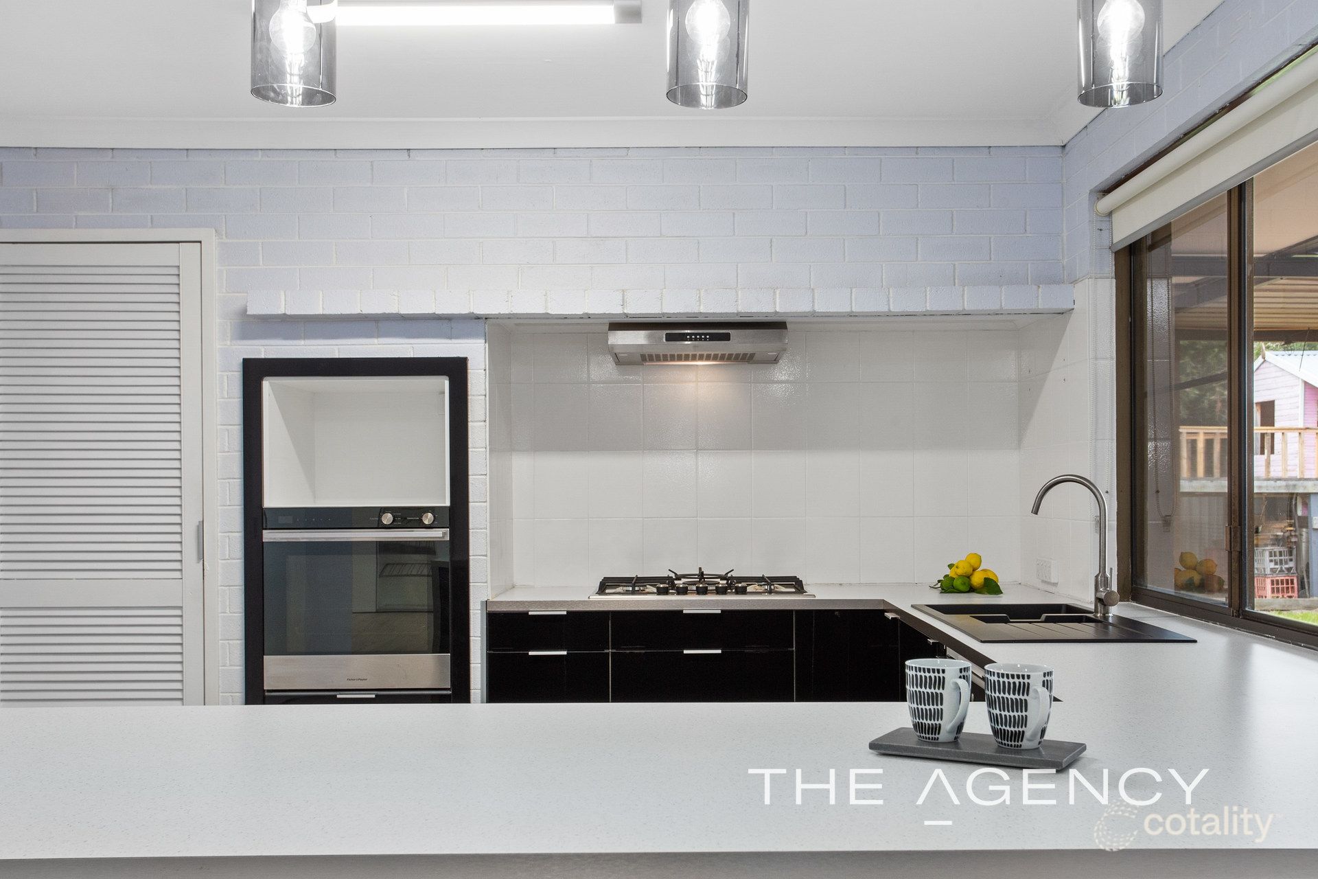 6 Empire Way, Thornlie, WA 6108