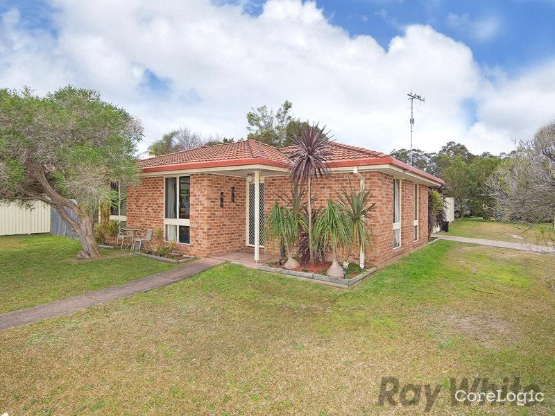 1 Parton Cl, Buff Point, NSW 2262