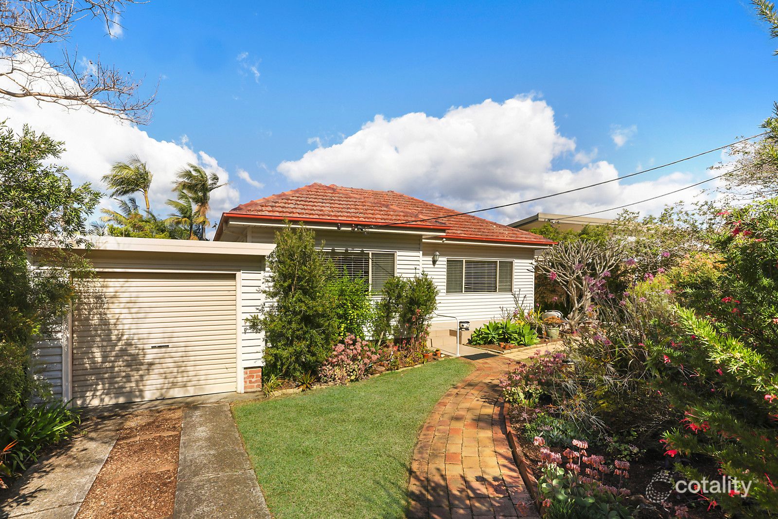 17 Jocelyn St, North Curl Curl, NSW 2099