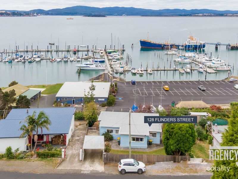 128 Flinders St, Beauty Point, TAS 7270