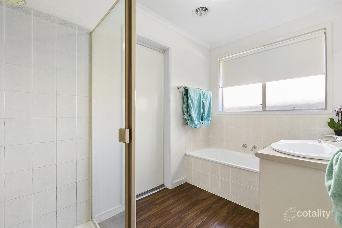 2 Trameland Ct, Langwarrin, VIC 3910