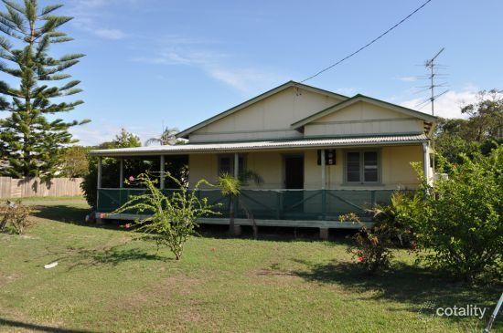 1 First Ave, Stuarts Point, NSW 2441