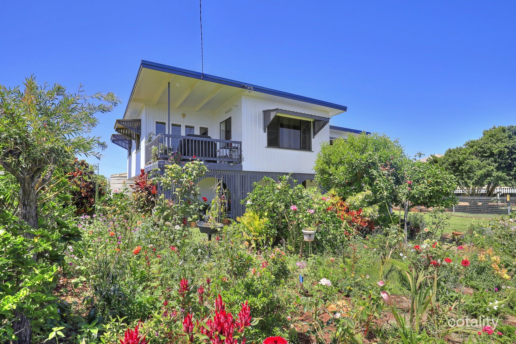 6 Cevn St, Childers, QLD 4660