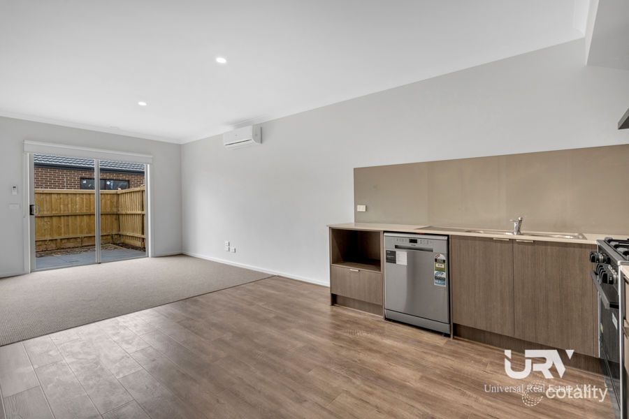 1 Staccato Tce, Strathtulloh, VIC 3338
