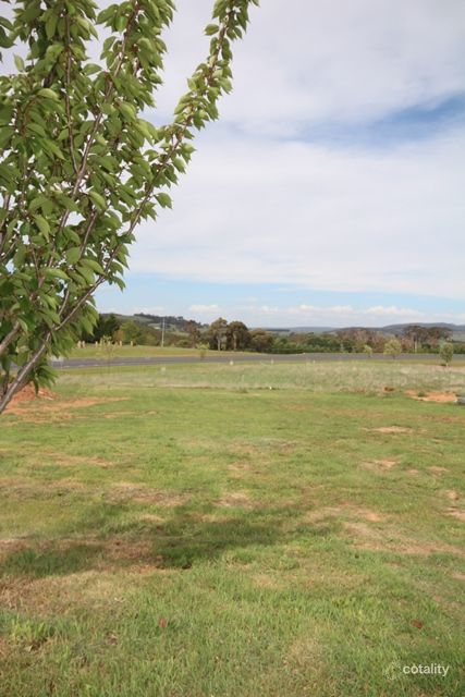 2 Blenheim Ave, Oberon, NSW 2787