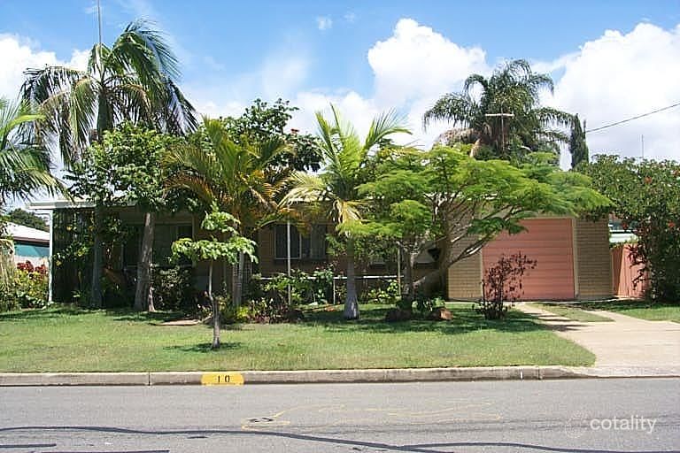 10 Parnki Pde, Palm Beach, QLD 4221