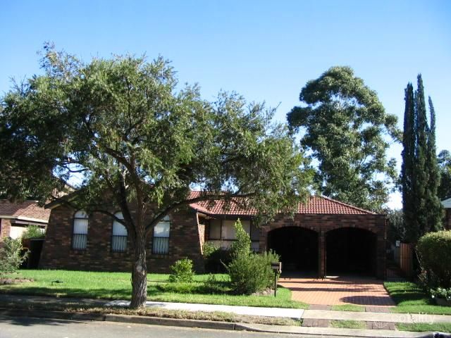 16 Hawke Pl, Kings Langley, NSW 2147