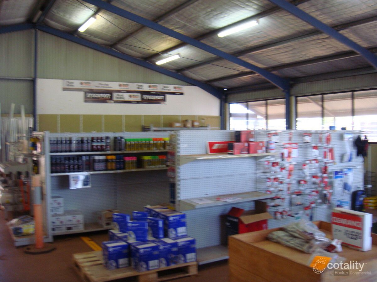 102-106 Raglan St, Roma, QLD 4455