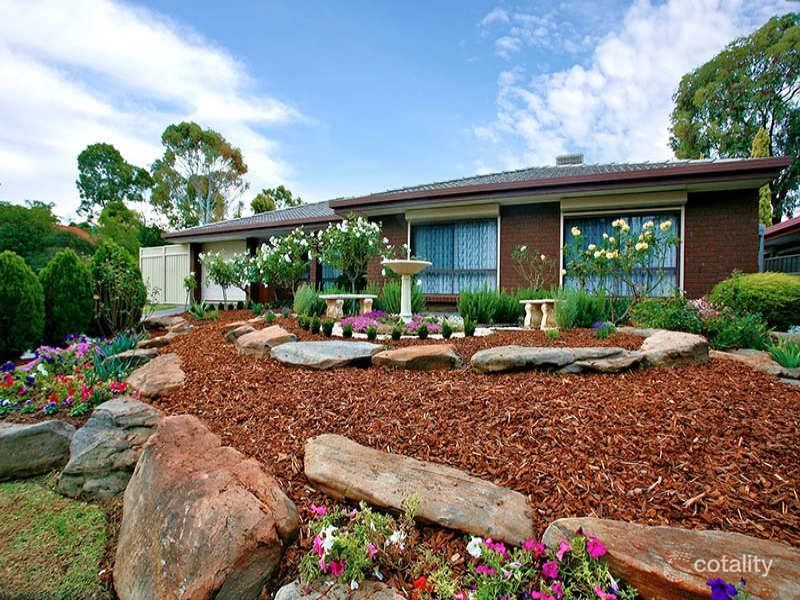 17 Greenvale Ct, Wynn Vale, SA 5127