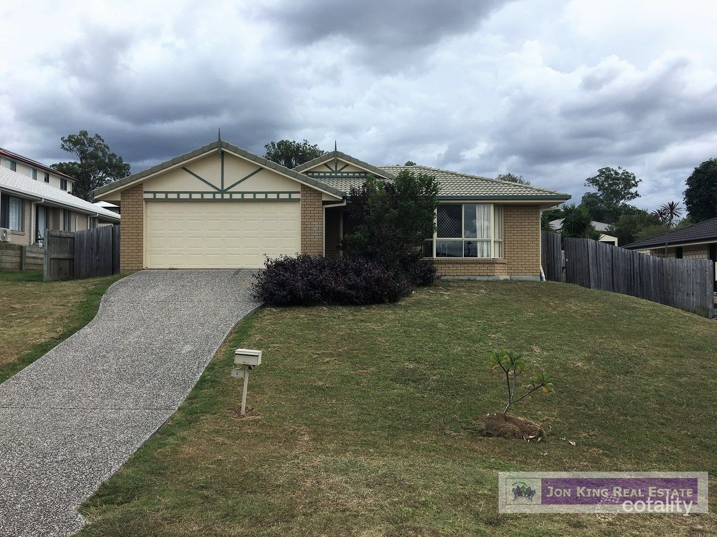 8 Cooney Ave, Boonah, QLD 4310