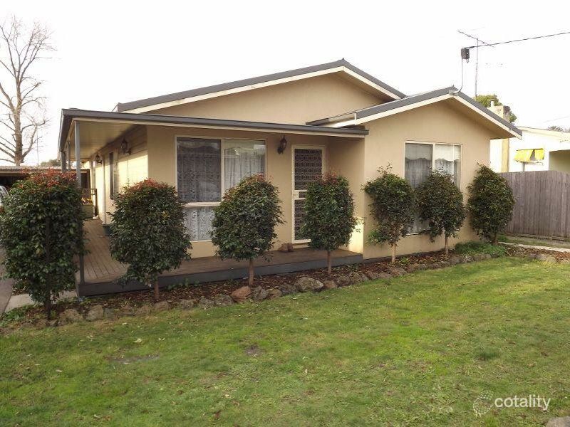 8 Mirboo St, Newborough, VIC 3825