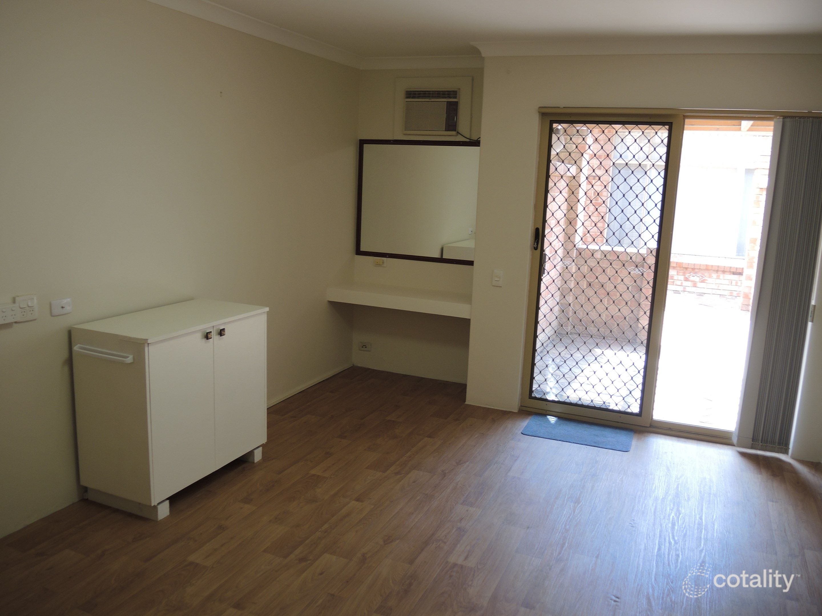 137/7 Harman Rd, Sorrento, WA 6020