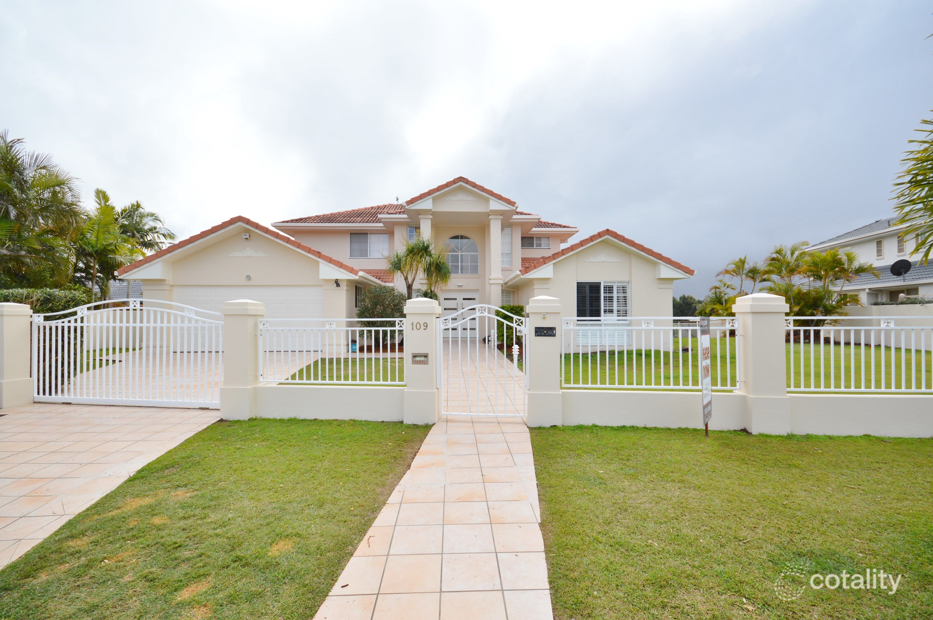 109 Cabana Bvd, Benowa, QLD 4217