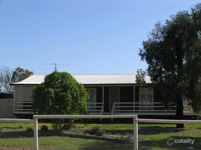 18 Davenport St, Clifton, QLD 4361