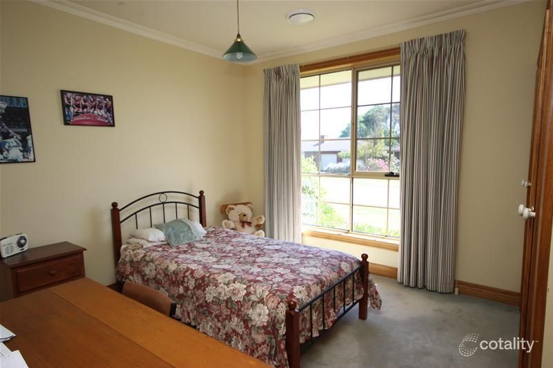 1 Kagoola Ave, Warrnambool, VIC 3280