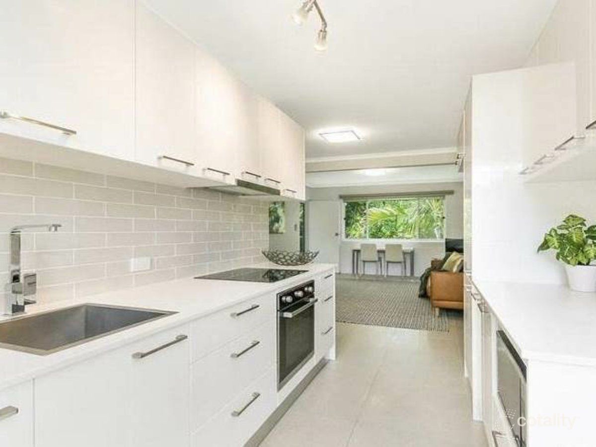 2/61 Elliott St, Caboolture, QLD 4510