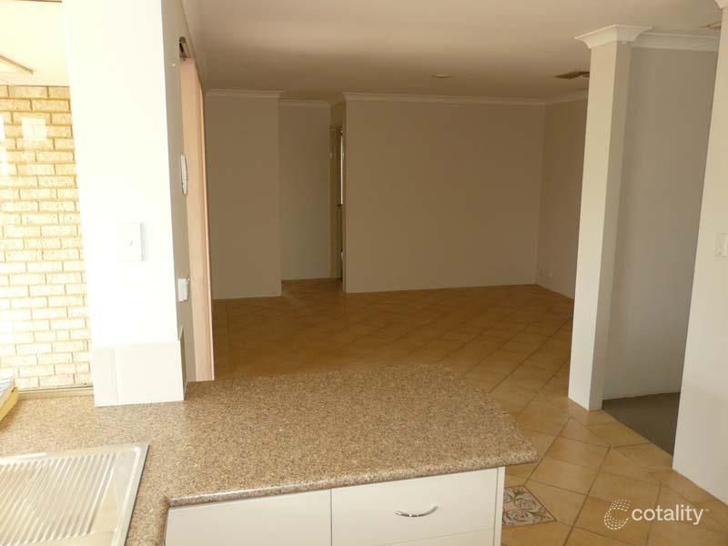 101 Warton Rd, Thornlie, WA 6108