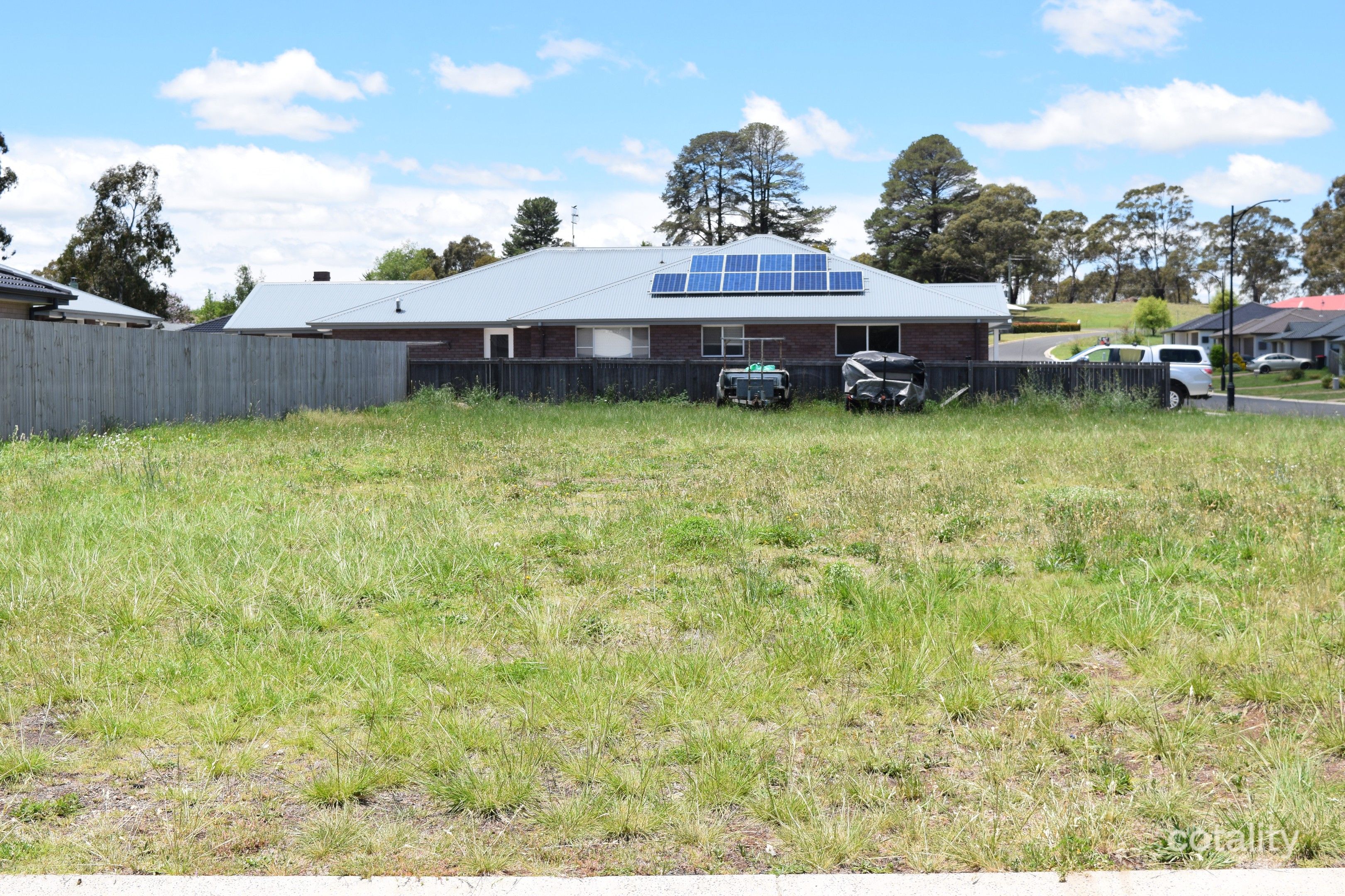 24 Claret Ash Dr, Guyra, NSW 2365