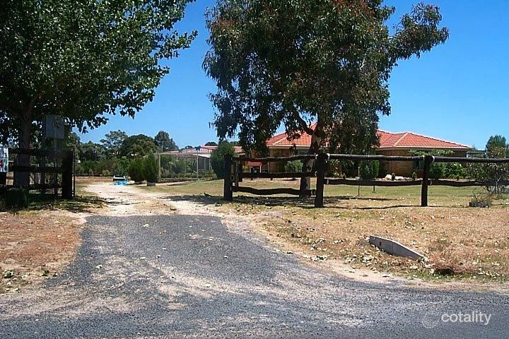 34 Cheyne Ct, Pinjarra, WA 6208