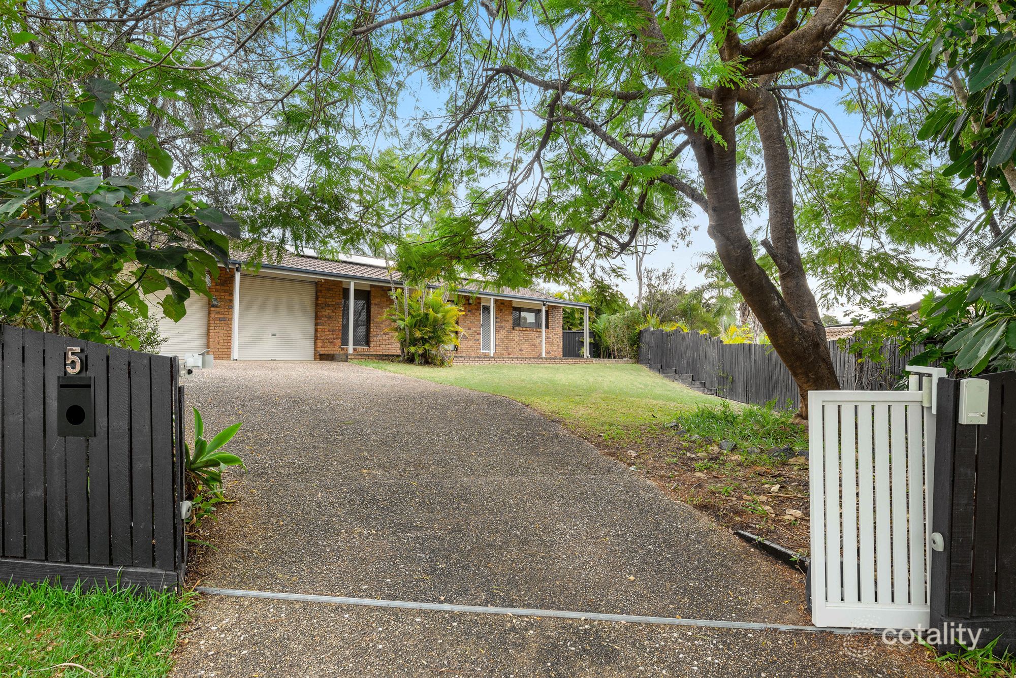 5 Carino Cl, The Gap, QLD 4061