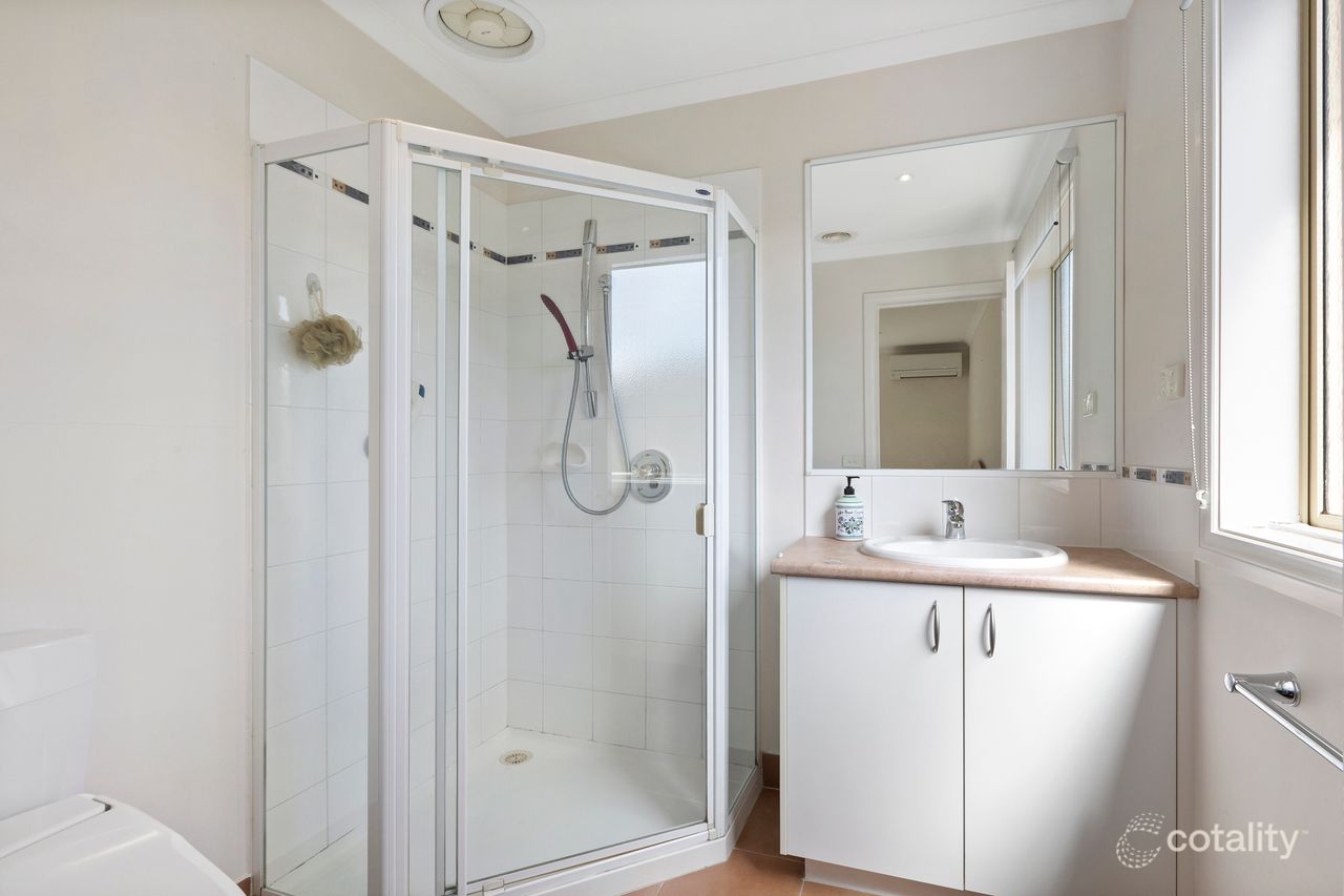 42 Baltusrol Cct, Heatherton, VIC 3202