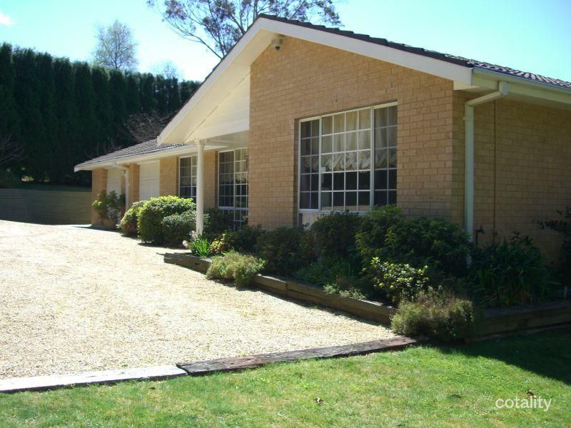 340 Blaxland Rd, Wentworth Falls, NSW 2782